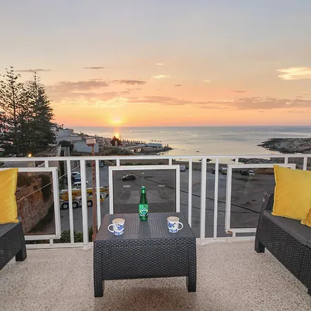 3br With Seaviews I 60 Seconds To The * San Giuliano